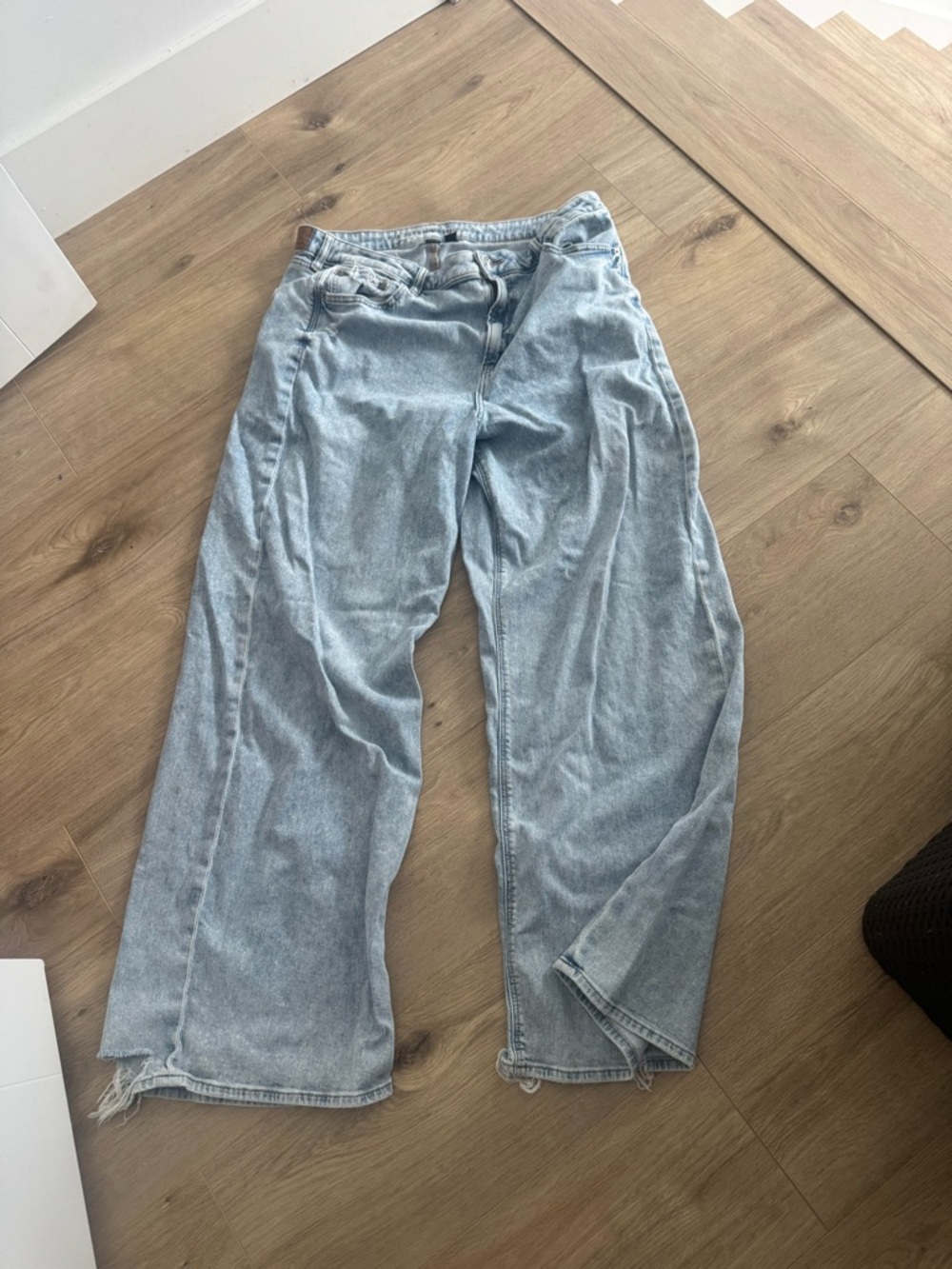 American Eagle Outfitters Light Blue Relaxed Women’s Jeans